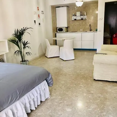 San Bernardino Monolocale Con Balcone Appartement Verona Buitenkant foto